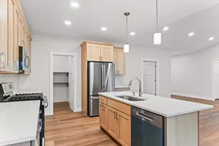 404 E Sherman St, Saint John, IL 61873 - Photo 15