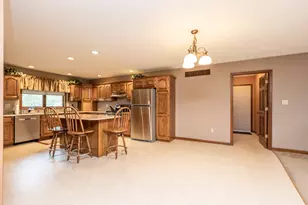 19051 Meander Way, Bloomington, IL 61705 - Photo 9