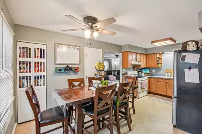 1071 Almond Drive, Aurora, IL 60506 - Photo 11