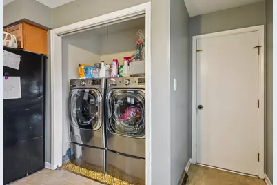 1071 Almond Drive, Aurora, IL 60506 - Photo 21