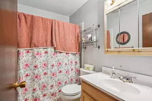 1071 Almond Dr, Aurora, IL 60506 - Photo 13