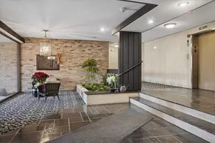 320 Claymoor Rd, Hinsdale, IL 60521 - Photo 15