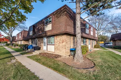 2634 Woodview Court, Waukegan, IL 60087 - Photo 3