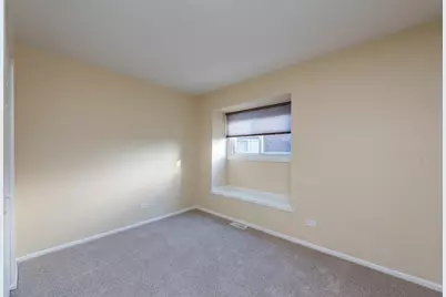 2634 Woodview Court, Waukegan, IL 60087 - Photo 19