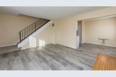 2634 Woodview Court, Waukegan, IL 60087 - Photo 7