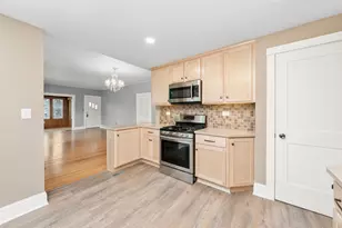 1412 Colorado Ave, Joliet, IL 60435 - Photo 5