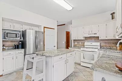 3 Earls Court, Bloomington, IL 61704 - Photo 17