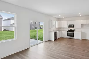 117 Cornerstone Xing, Hampshire, IL 60140 - Photo 3