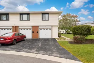 195 Duxbury Ct, Bloomingdale, IL 60108 - Photo 1