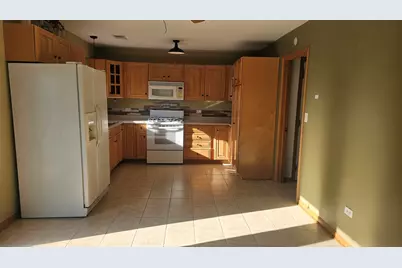 112 Cedarbend Drive, Romeoville, IL 60446 - Photo 5