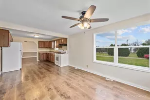 22517 Carmack Rd, Marengo, IL 60152 - Photo 15