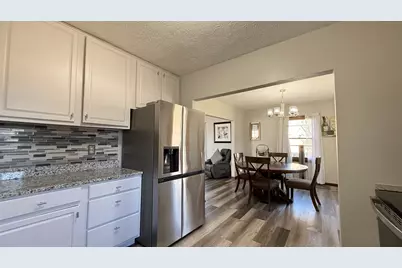 1016 Kingsway Avenue, Rockford, IL 61108 - Photo 7