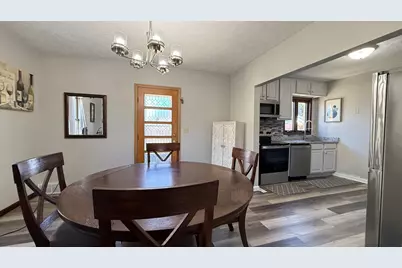 1016 Kingsway Avenue, Rockford, IL 61108 - Photo 5