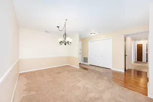 127 Acacia Circle, Indian Head Park, IL 60525 - Photo 5