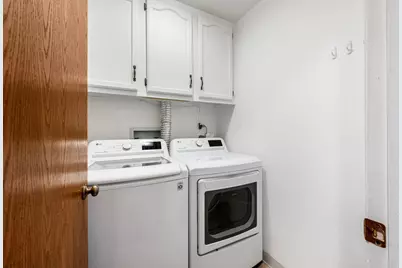 127 Acacia Circle #304, Indian Head Park, IL 60525 - Photo 19