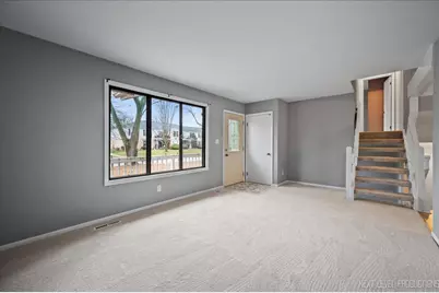 1009 Sutton Drive, Crystal Lake, IL 60014 - Photo 9