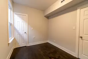 6961 S Eberhart Ave, Chicago, IL 60637 - Photo 17