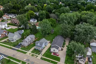 732 Park Ave, Sycamore, IL 60178 - Photo 35