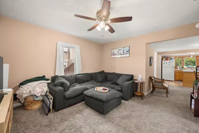 732 Park Avenue, Sycamore, IL 60178 - Photo 5