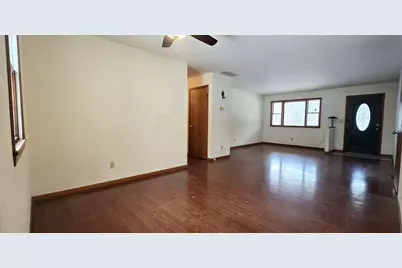 1115 S Clapper Court, Mahomet, IL 61853 - Photo 3