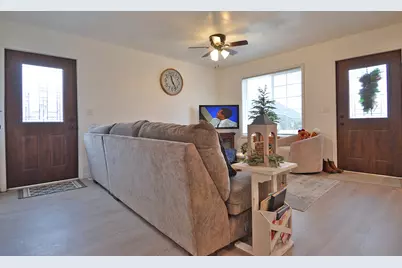 201 & 311 24th Avenue, Ottawa, IL 61350 - Photo 5