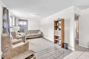 365 Oswego St, Park Forest, IL 60466 - Photo 3