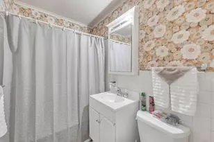 365 Oswego St, Park Forest, IL 60466 - Photo 11