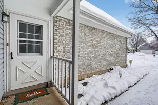 1391 Sherwood Ct, Gurnee, IL 60031 - Photo 3