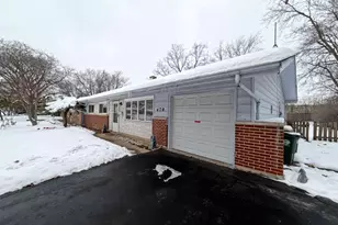 470 Northview Ln, Hoffman Estates, IL 60169 - Photo 3