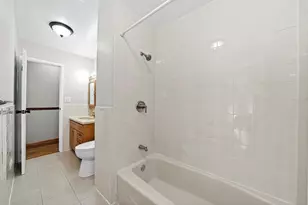 228 Kosan Cir, Streamwood, IL 60107 - Photo 13