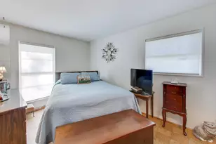 218 Greenbriar St, Elk Grove Village, IL 60007 - Photo 17