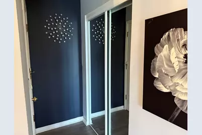 5725 Holmes Avenue #15, Clarendon Hills, IL 60514 - Photo 3