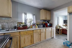 1124 W Cushing St, Decatur, IL 62526 - Photo 11