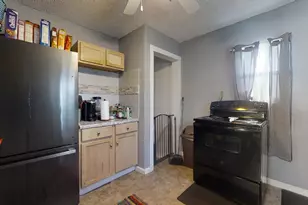 1124 W Cushing St, Decatur, IL 62526 - Photo 9