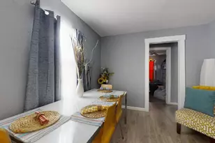 1124 W Cushing St, Decatur, IL 62526 - Photo 5