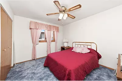 5841 W 75th Place, Burbank, IL 60459 - Photo 17