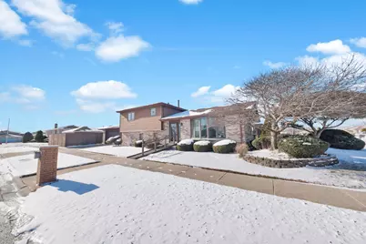 5841 W 75th Place, Burbank, IL 60459 - Photo 3