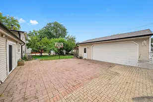 461 Rockhurst Rd, Bolingbrook, IL 60440 - Photo 23