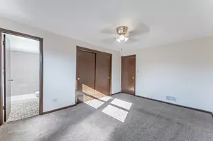 7560 Banks St, Justice, IL 60458 - Photo 5