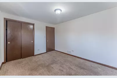 7560 Banks Street #2, Justice, IL 60458 - Photo 9