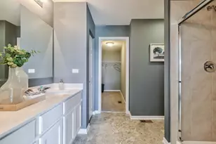 1646 Patterson Ave, North Aurora, IL 60542 - Photo 25