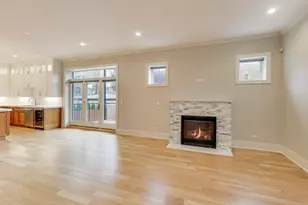 4135 N Kenmore Ave, Chicago, IL 60613 - Photo 5