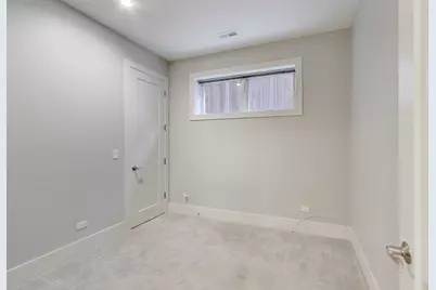 4135 N Kenmore Avenue #1E, Chicago, IL 60613 - Photo 17