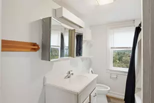 711 Park Pl, Sterling, IL 61081 - Photo 9