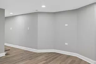 9100 S Wallace St, Chicago, IL 60620 - Photo 33