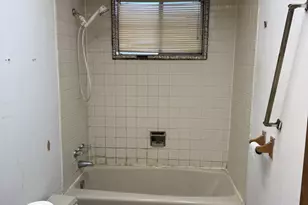 17226 Community St, Lansing, IL 60438 - Photo 21