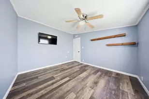 830 S 10th St, Dekalb, IL 60115 - Photo 27