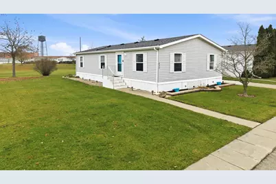 830 S 10th Street, Dekalb, IL 60115 - Photo 33