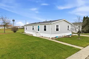 830 S 10th St, Dekalb, IL 60115 - Photo 33