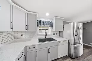 830 S 10th St, Dekalb, IL 60115 - Photo 15